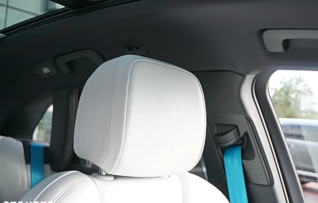Porsche Macan cena 369000 przebieg: 1000, rok produkcji 2023 z Lipsko małe 781
